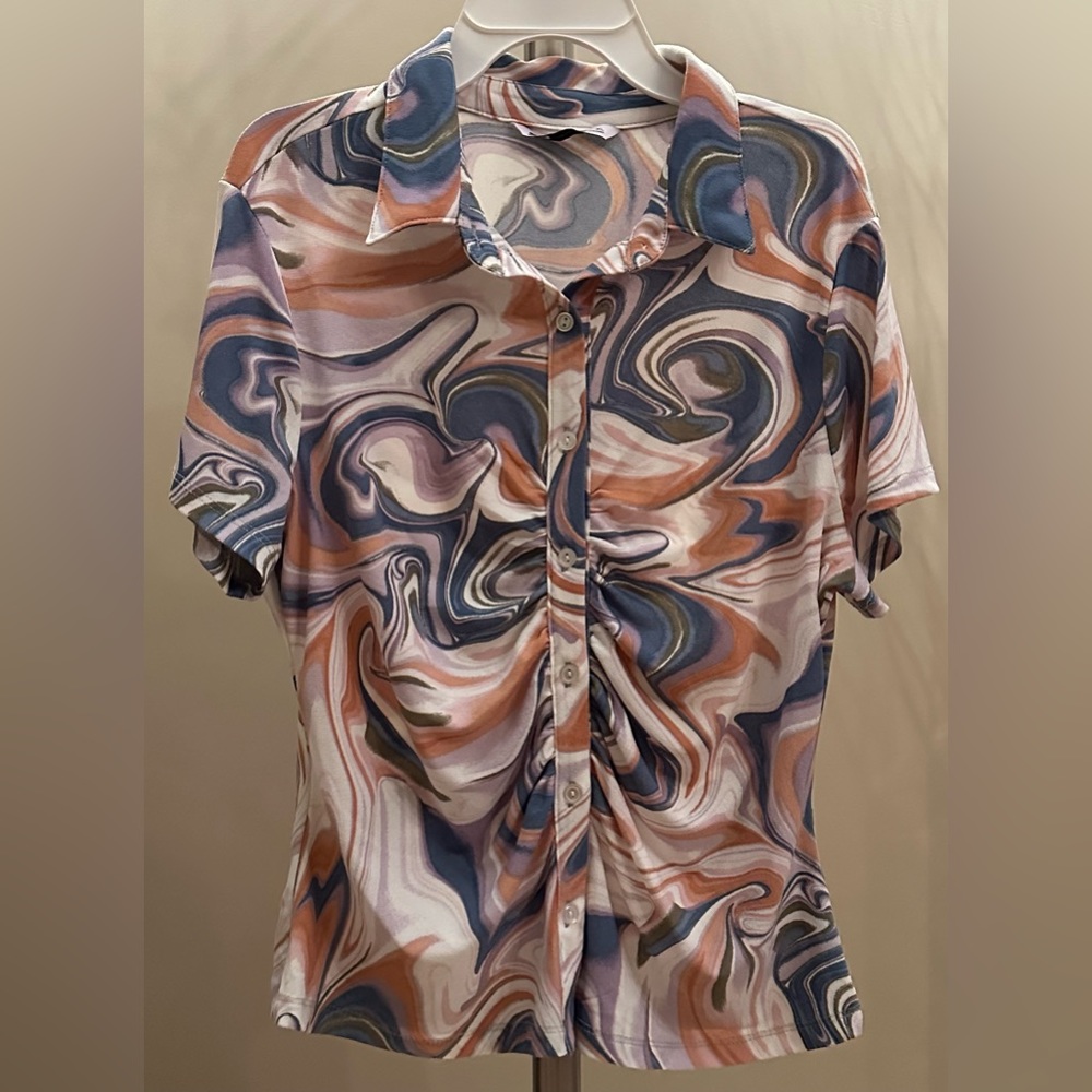 SO Women’s Juniors Marble Swirl Button Down Cinched Blouse Crop Top Size XL
